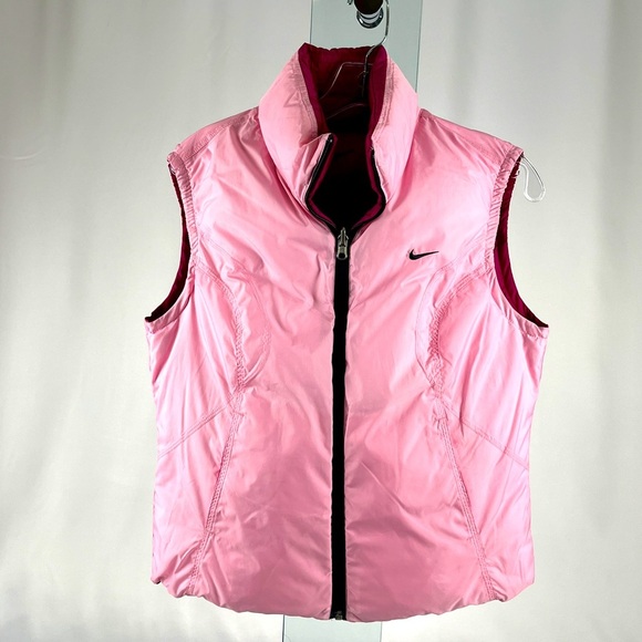Nike Therma-FIT Puffer Vest Magenta/Light Pink Reversible Women’s Size Medium - Picture 3 of 16